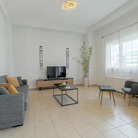 Match Point Apartment, Corfu Town Apartment
